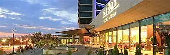 Grand Convention Center Hotel