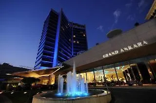 Grand Convention Center 5*