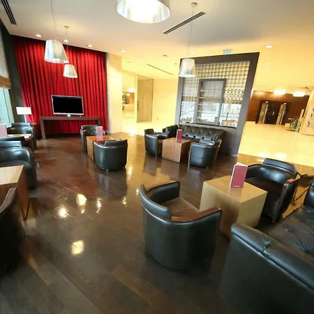 ومركز مؤتمرات Grand 5* أنقرة