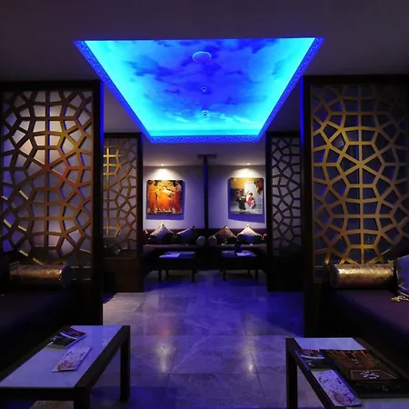 ومركز مؤتمرات Grand 5*